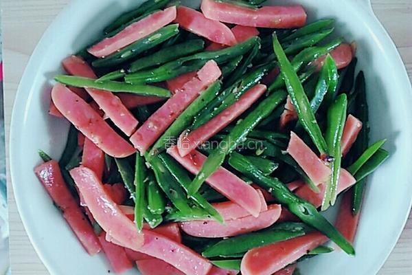 四季豆炒火腿的做法图解5