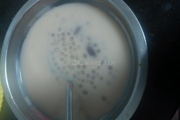 奶茶西米露的做法图解3