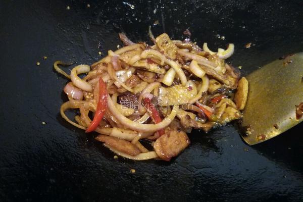 洋葱回锅肉的做法图解9