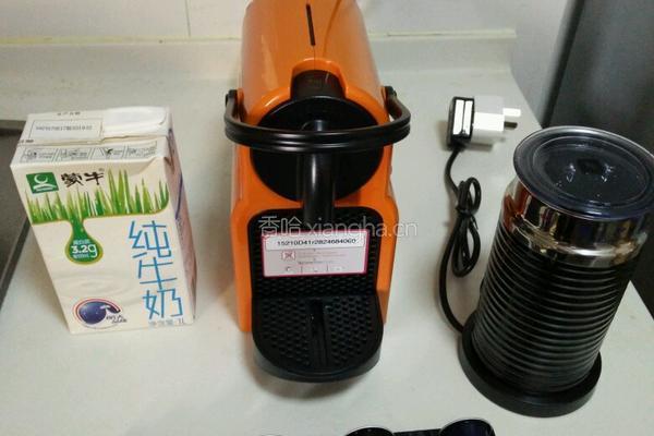卡布奇诺咖啡的做法图解1