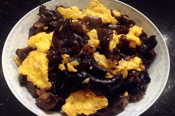 蒜香木耳炒鸡蛋的做法图解6