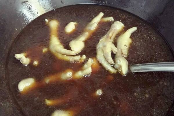卤冰鲜鸡爪的做法图解5