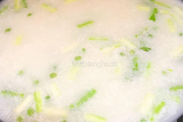 土豆芦笋浓汤的做法图解6