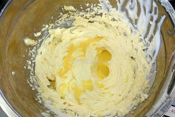 法式奶油霜包包蛋糕的做法图解4