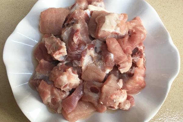 广式糖醋排骨的做法图解2