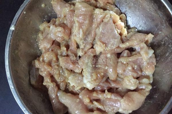 秋葵炒肉的做法图解2