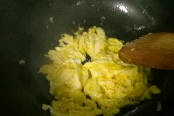 西红柿蛋炒饭的做法图解3