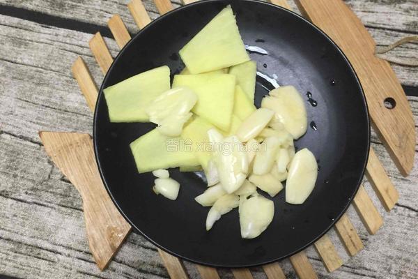 腐竹回锅肉的做法图解7