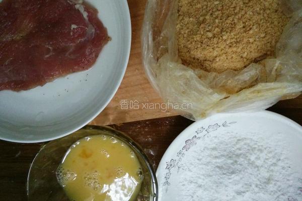 爆浆芝士鸡排汉堡的做法图解2