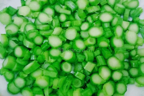 芥兰瘦肉炒饭的做法图解4