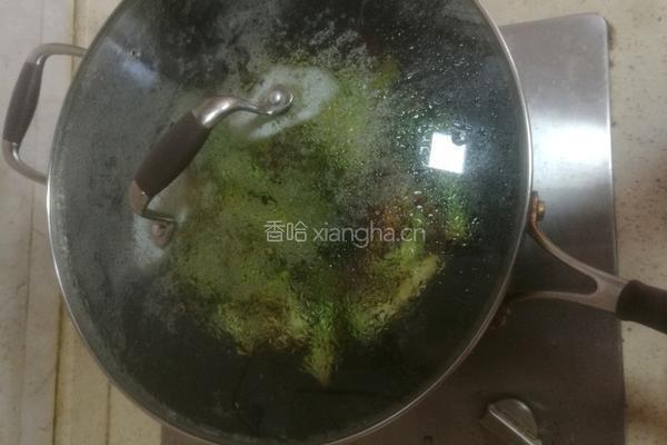 西兰花炒鸡蛋的做法图解9