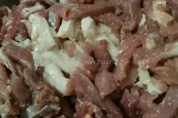 炸酥肉的做法图解2