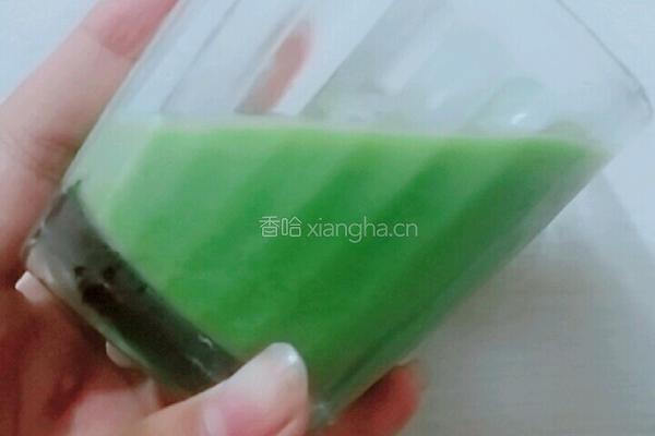 创意椰奶抹茶布丁的做法图解2