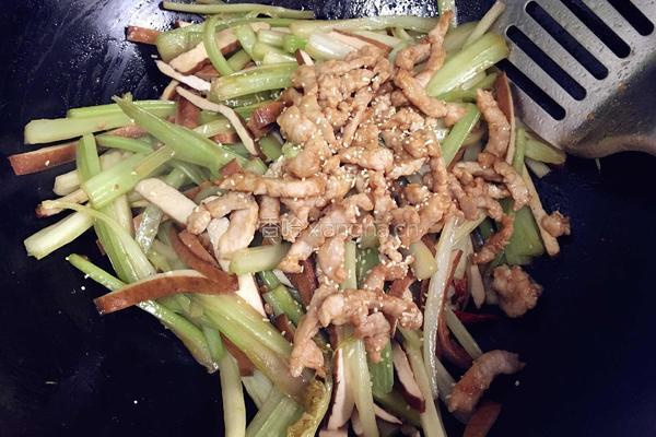 芹菜豆干炒肉丝的做法图解5