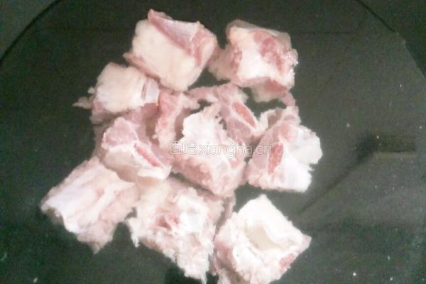 红豆薏米排骨汤的做法图解3