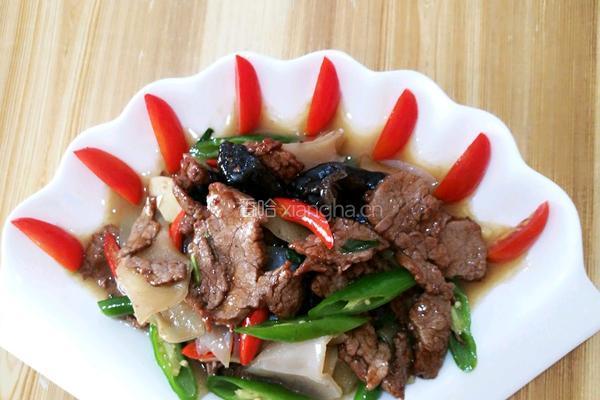 野生竹耳炒驴肉的做法图解3