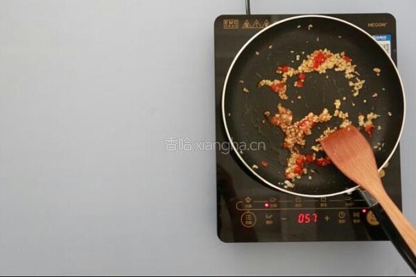 蒜蓉粉丝蒸娃娃菜的做法图解4