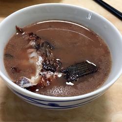 祛湿汤之赤小豆煲鲫鱼的做法[图]