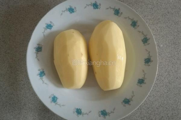 椒盐土豆的做法图解1