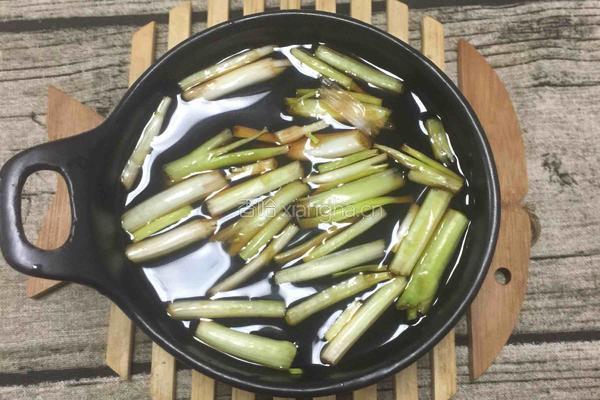 剁椒豆腐煲的做法图解5