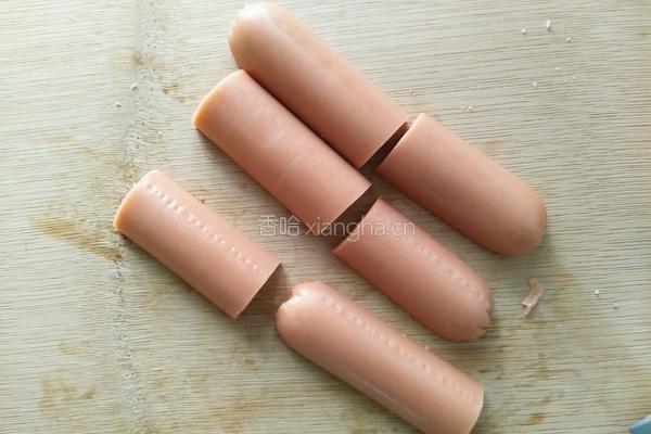 鸡蛋火腿肠三明治的做法图解2
