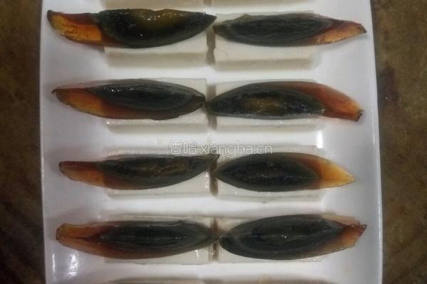 皮蛋豆腐的做法图解7