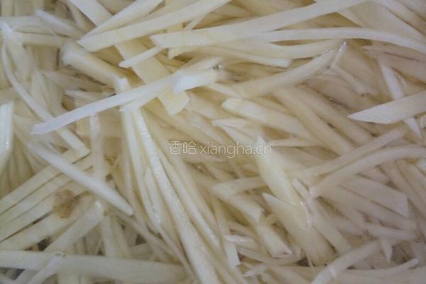 土豆丝炒木耳的做法图解5