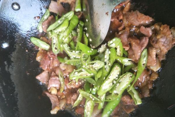 青椒火腿肉的做法图解3