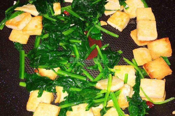 菠菜炒豆腐的做法图解7