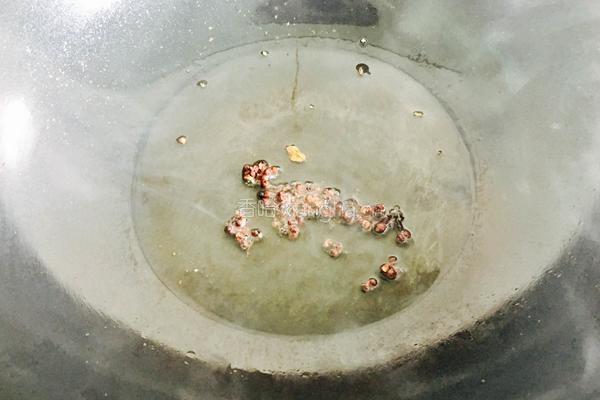 芹菜炒青头菌的做法图解6