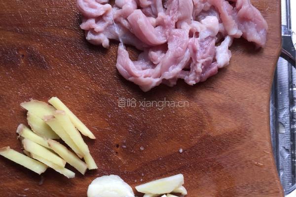 肉丝炒蕃薯藤的做法图解4