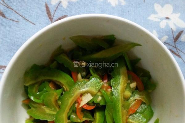 凉拌苦瓜的做法图解11