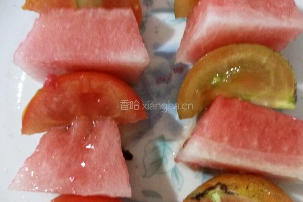 西瓜西红柿串（水果串）的做法图解5