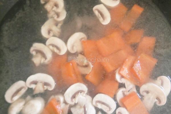 瘦肉时蔬汤的做法图解5