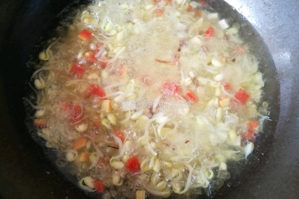 黄豆芽拌双丁的做法图解4