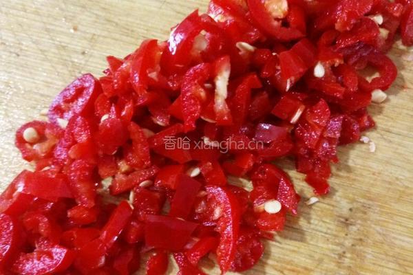 红尖椒酱油炒饭的做法图解2