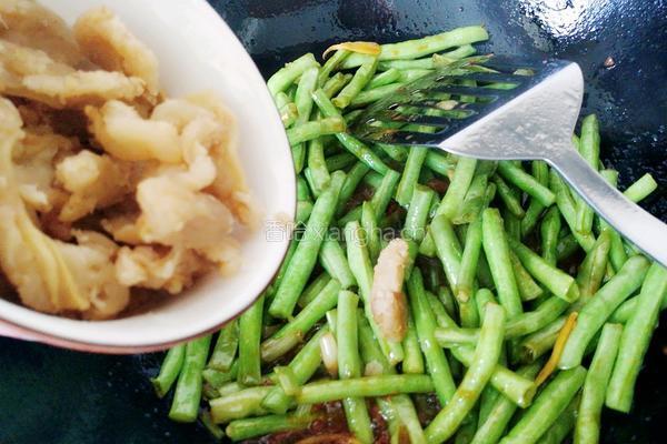 酱焖油渣豆角的做法图解7