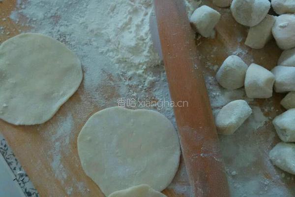 猪肉香菇饺子的做法图解7