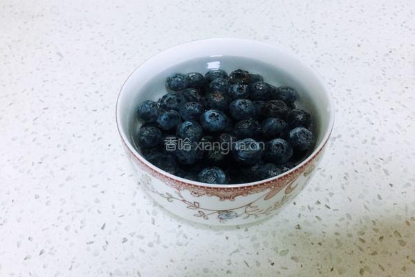 黄瓜蓝莓排毒水（梅森罐）的做法图解2