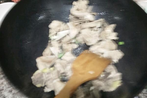 大骨头炖土豆的做法图解13