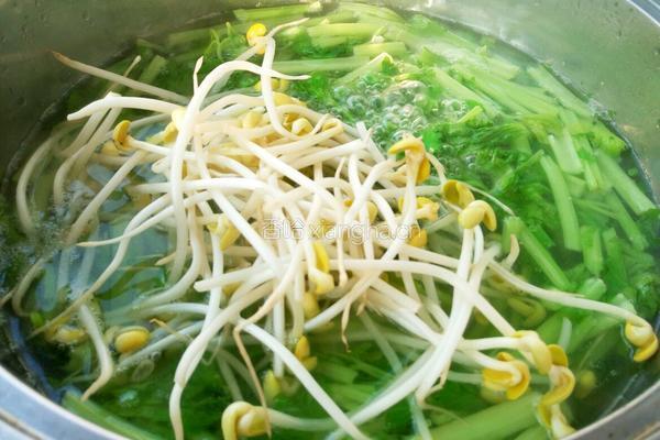 芹菜拌黄豆芽的做法图解5