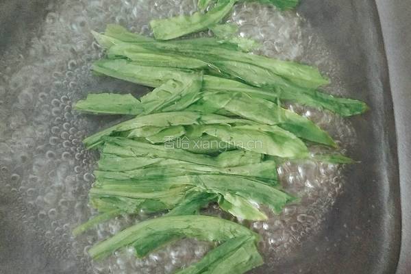 香菇油麦菜的做法图解2