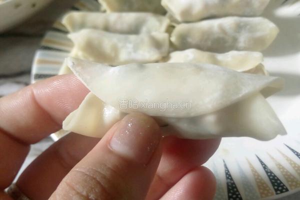 饺子皮锅贴的做法图解12
