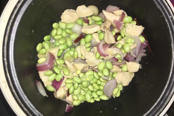 鸡胸肉闷饭的做法图解6