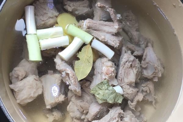 清炖羊排的做法图解2