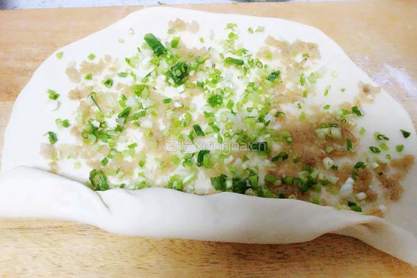 油渣葱饼的做法图解9