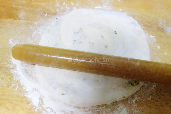 油渣葱饼的做法图解13