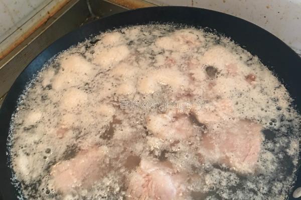 小米排骨炖莲藕的做法图解4