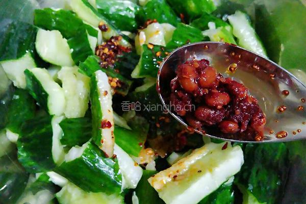 爽脆麻辣青瓜的做法图解6
