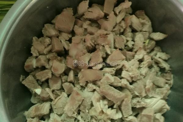 老干妈香辣牛肉酱的做法图解1